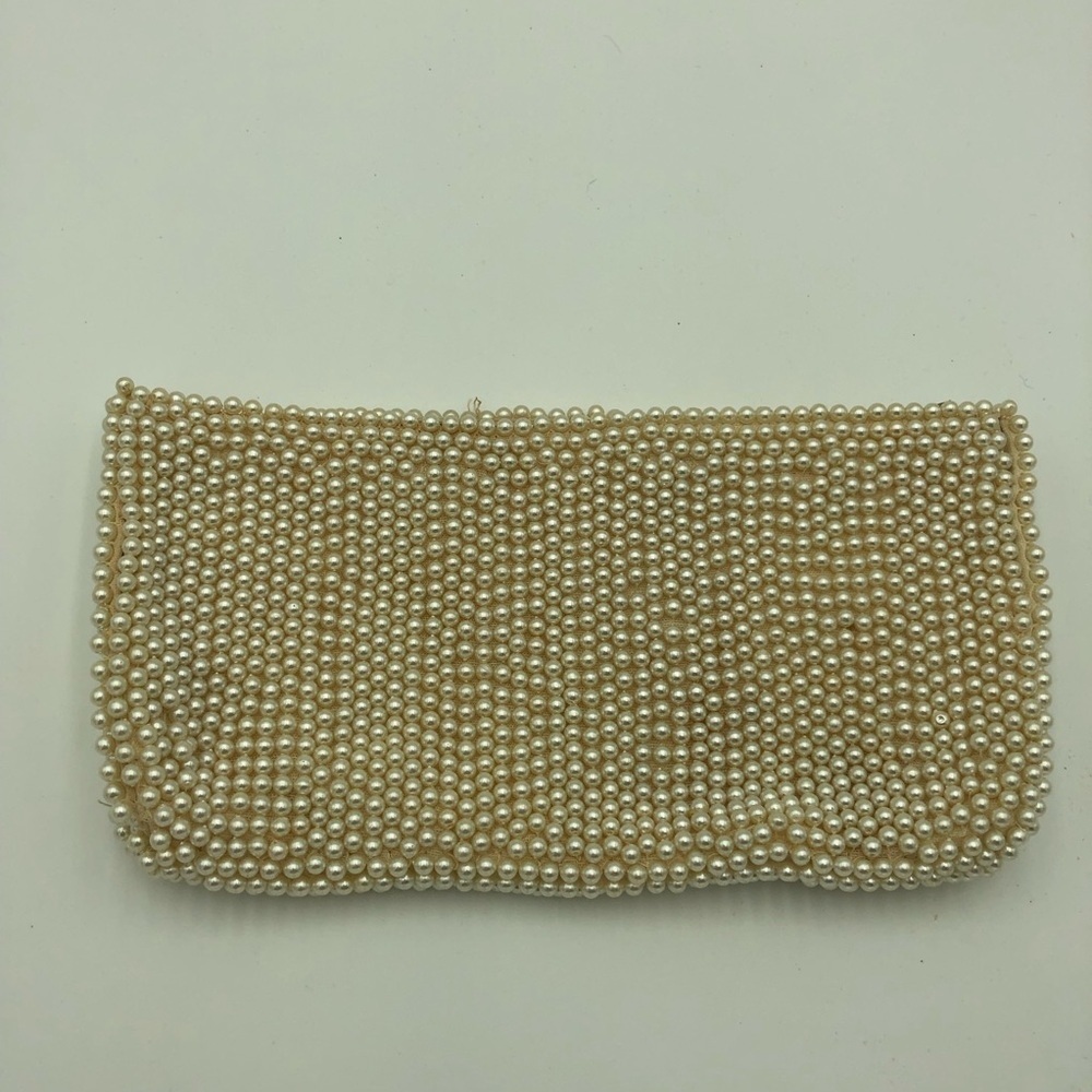 Vintage Cream/White Pearl Style Beaded Clutch OS